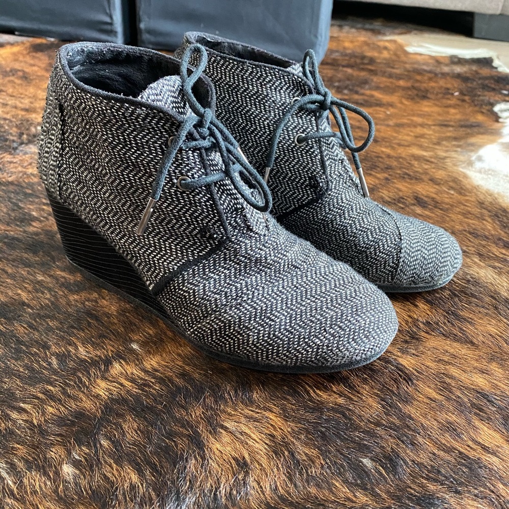 Tom’s Booties!